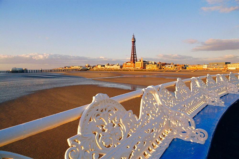 The Galloway Blackpool Bagian luar foto